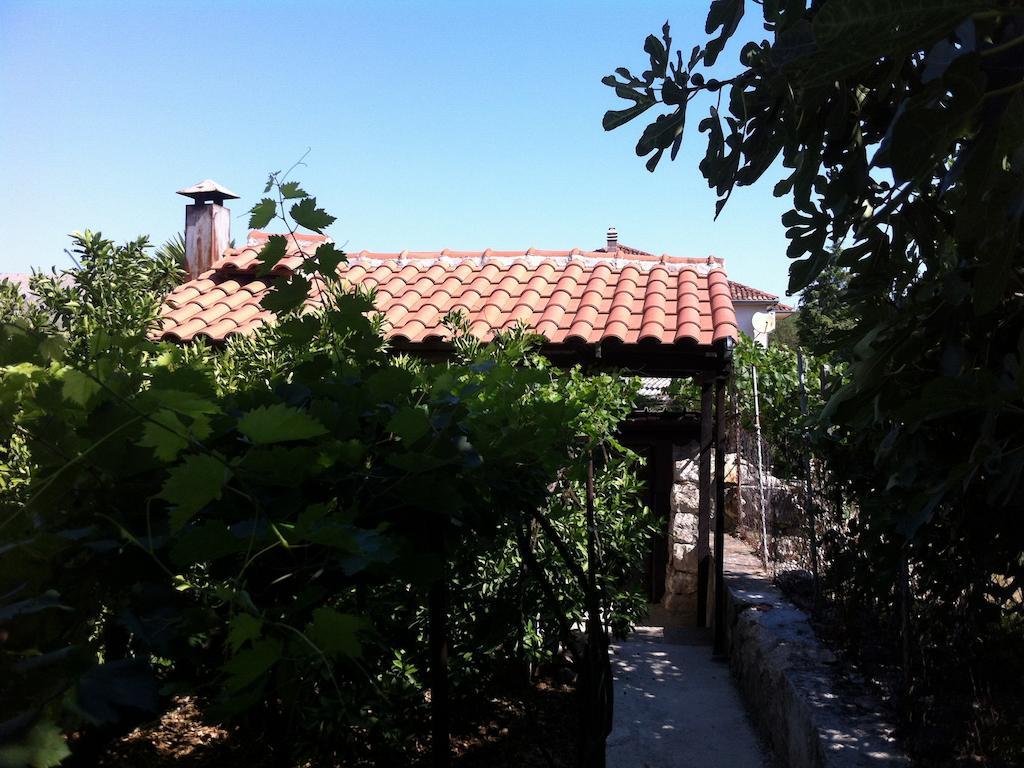 Apartment Ive Trogir Exterior photo