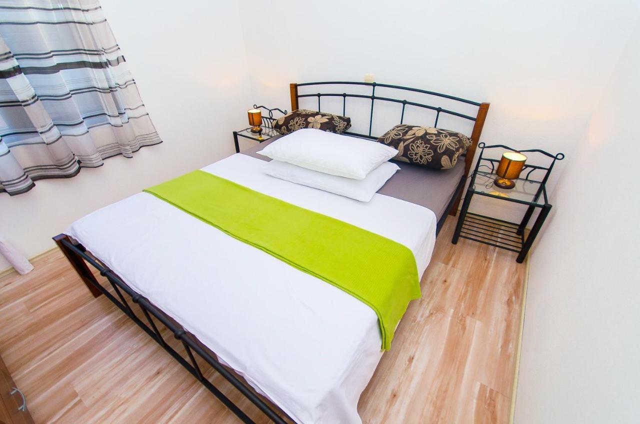 Apartment Ive Trogir Exterior photo